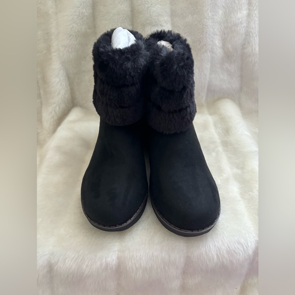 Black Ankle Boots with Faux Fur - Picture 1 of 10